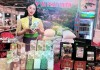 Sản phẩm Diệp Thanh Trà (Công ty TNHH Hương Linh tỉnh Ðiện Biên) tham gia Hội chợ Thương mại sản phẩm OCOP các tỉnh phía Bắc.