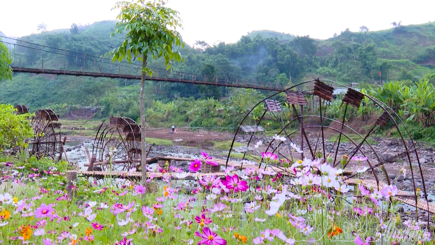 Nà Sự mang vẻ đẹp hoang sơ, quyến rũ.